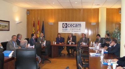 La Junta Directiva de CECAM transmite las inquietudes empresariales a Cospedal