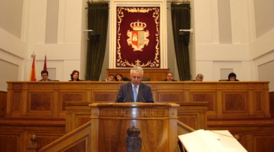 Las Cortes celebran el XXIX aniversario de la Constitución con una lectura pública de la Carta Magna