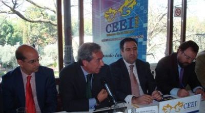 Ángel Nicolás participa en un Desayuno con empresarios de la región