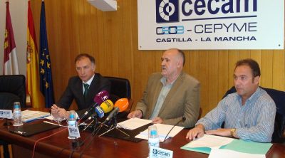 La Federación regional del taxi alerta de las consecuencias de la supresión del servicio de traslado de enfermos de diálisis