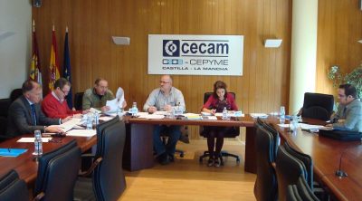 La Federación regional del Taxi trabaja en la redacción del futuro reglamento del sector
