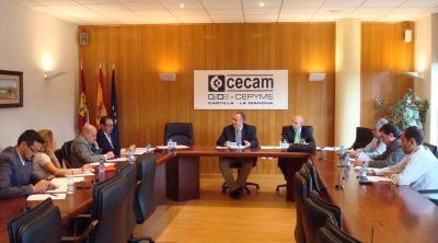 FETCAM reclama una bajada de precios del combustible y seguridad en el ejercicio de la actividad diaria