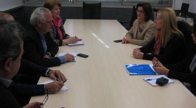 La Federación regional de automoción solicita a la FEMP que se controle la venta de vehículos en la vía pública
