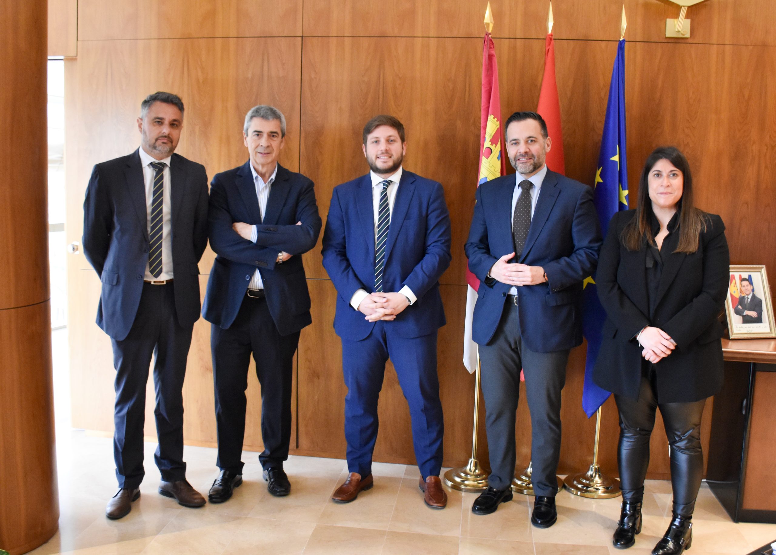 Reunión FERECO-DG Vivienda Abril 2025