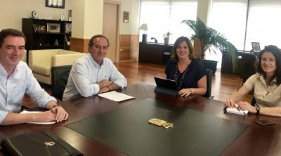 El presidente de CECAM traslada a la consejera de Economía, Empresas y Empleo los retos para que las empresas se desarrollen en la nueva legislatura